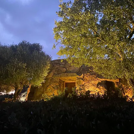 Il Nuraghe Del Coghinas Couette-café *